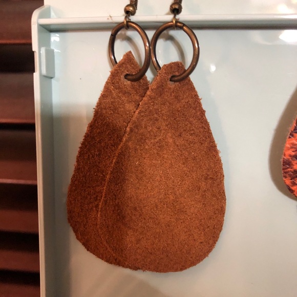 Faux leather/leather earrings. Handmade earrings. - Picture 10 of 16